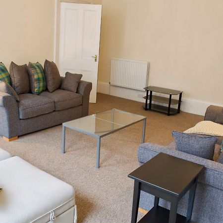 3 Bedroom Apartment Accommodates 8 Edinburgh Ngoại thất bức ảnh
